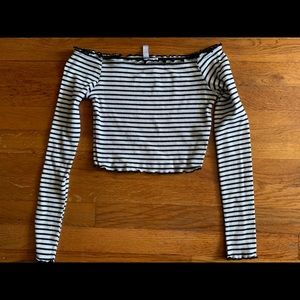 H&M black and white striped ruffled edge crop top